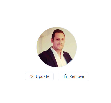 How to change your profile image in Weezly