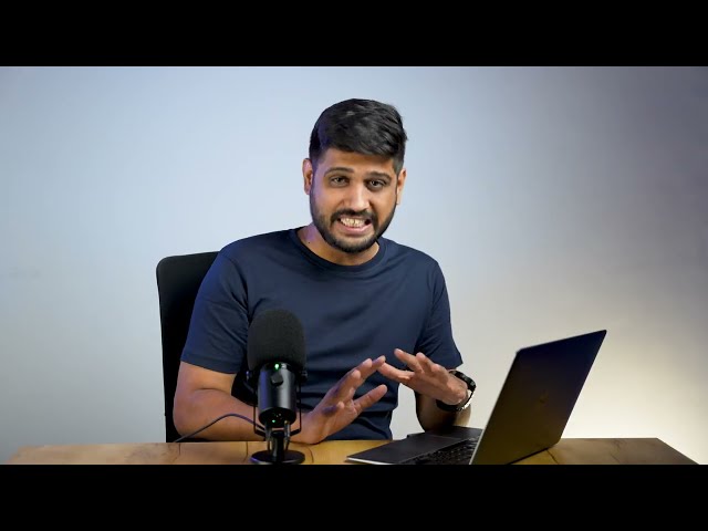 Screenshot demonstrating the process of extracting contact information from LinkedIn using a Chrome extension