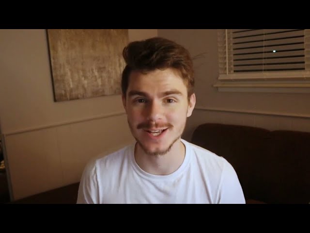 Visual interface selects and names columns for AI data extraction on a web page