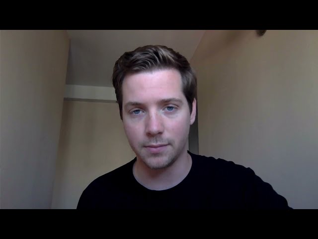 Screenshot illustrating LinkedIn inbox brimming with unread, unsolicited messages and connection requests