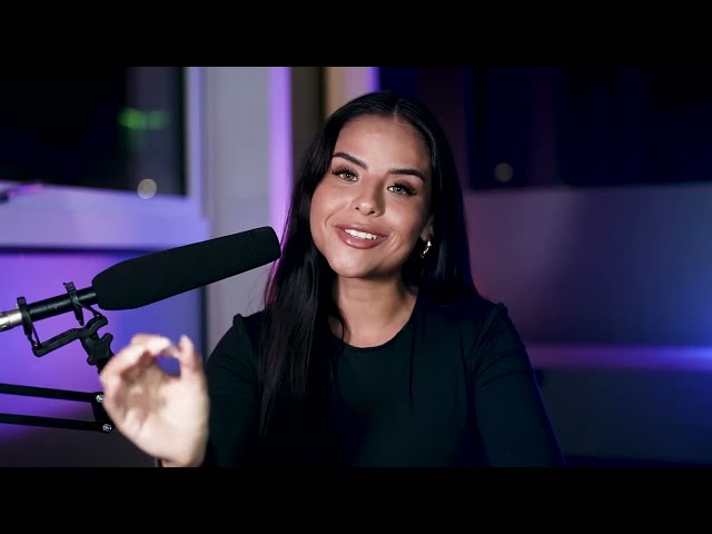 LinkedIn screenshot showing profile optimization with strong photo, simple banner, and headline