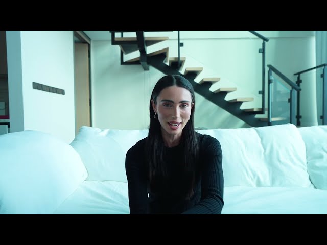 LinkedIn feed showing authentic comments and thoughtful social selling interactions