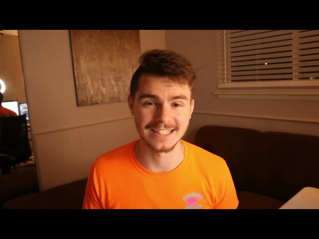 Final CSV export showing enriched contact data and AI-personalized messages in Clay