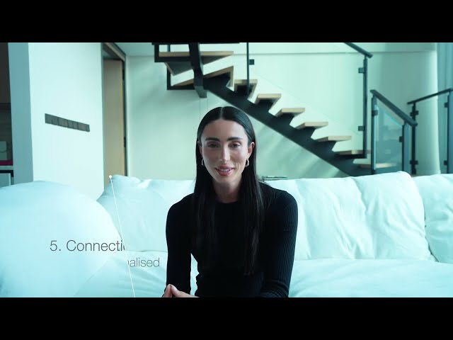 User referencing a downloaded LinkedIn lead generation guide as part of workflow