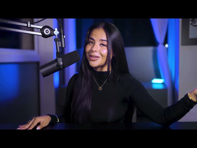 Personalized content and brand algorithm-proofing examples from a top LinkedIn profile