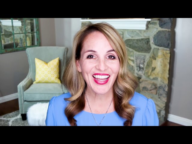 Example of a custom LinkedIn URL and how it appears in your public profile