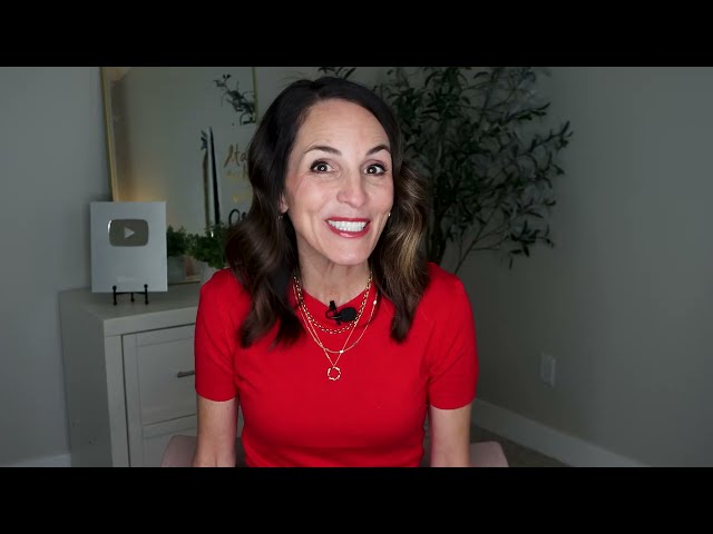 Example LinkedIn profile summary showing effective structure and keyword use